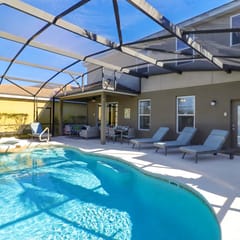 5128 Oakbourne