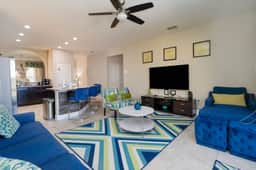 5128 Oakbourne
