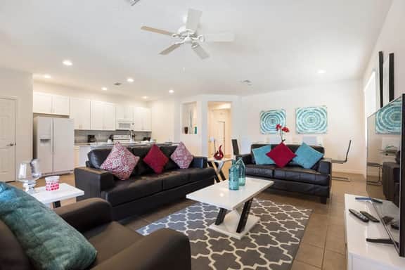 2275 Victoria Drive