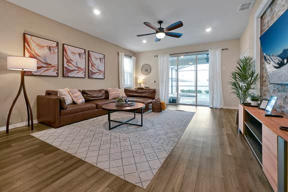 1161 Aloha Blvd