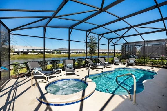 7538 Oakmoss Loop