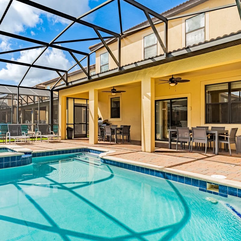 1401 Thunderbird Villa