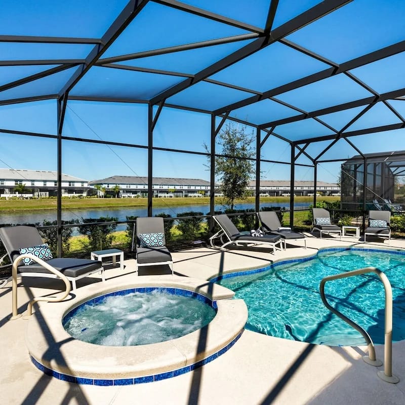 7538 Oakmoss Loop